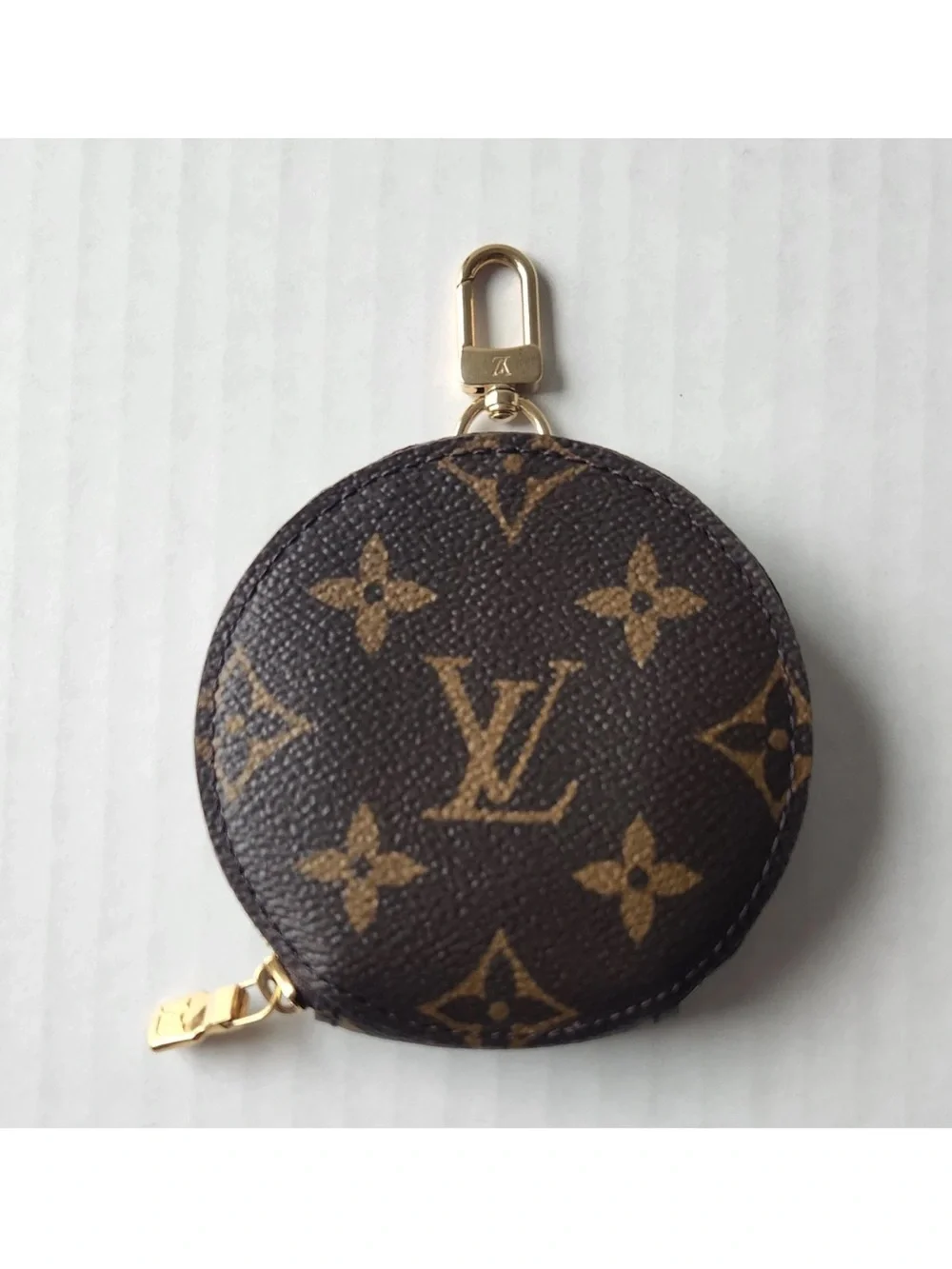 Louis Vuitton Monogram Round Coin Pouch in Brown & Gold